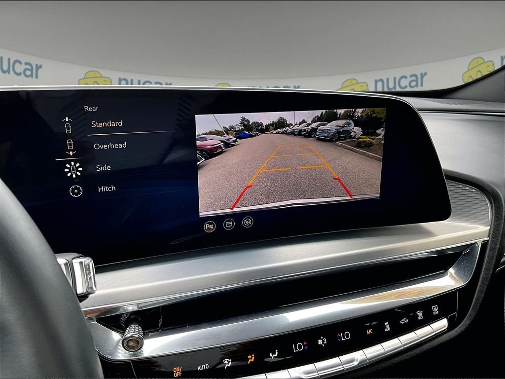 Used 2024 Cadillac Lyriq Luxury AWD/4WD image 19