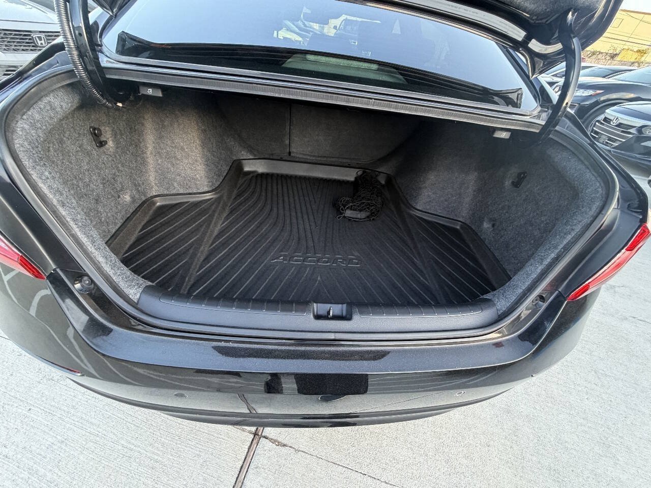 Used 2021 Honda Accord EX-L image 20