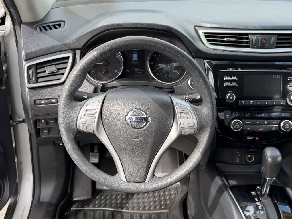 Used 2015 Nissan Rogue SV AWD/4WD image 15