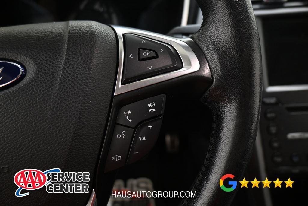 Used 2017 Ford Fusion Energi Titanium FWD image 27