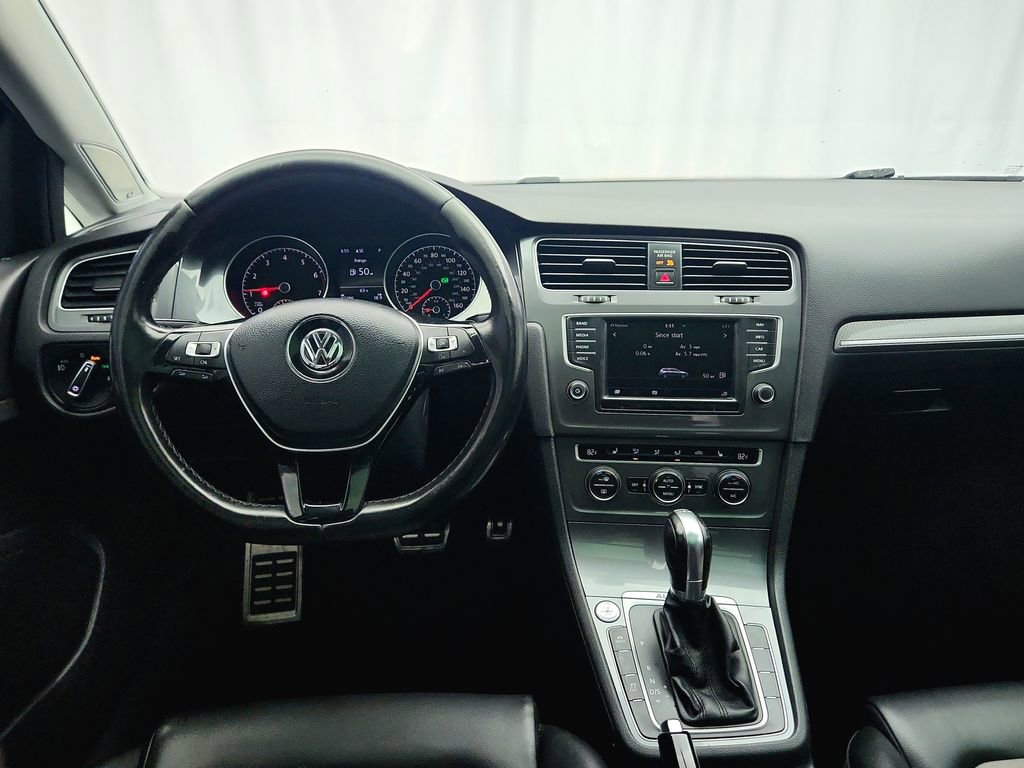 Used 2017 Volkswagen Golf Alltrack SEL image 16
