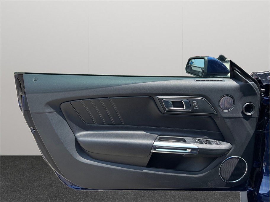 Used 2020 Ford Mustang Premium RWD image 20