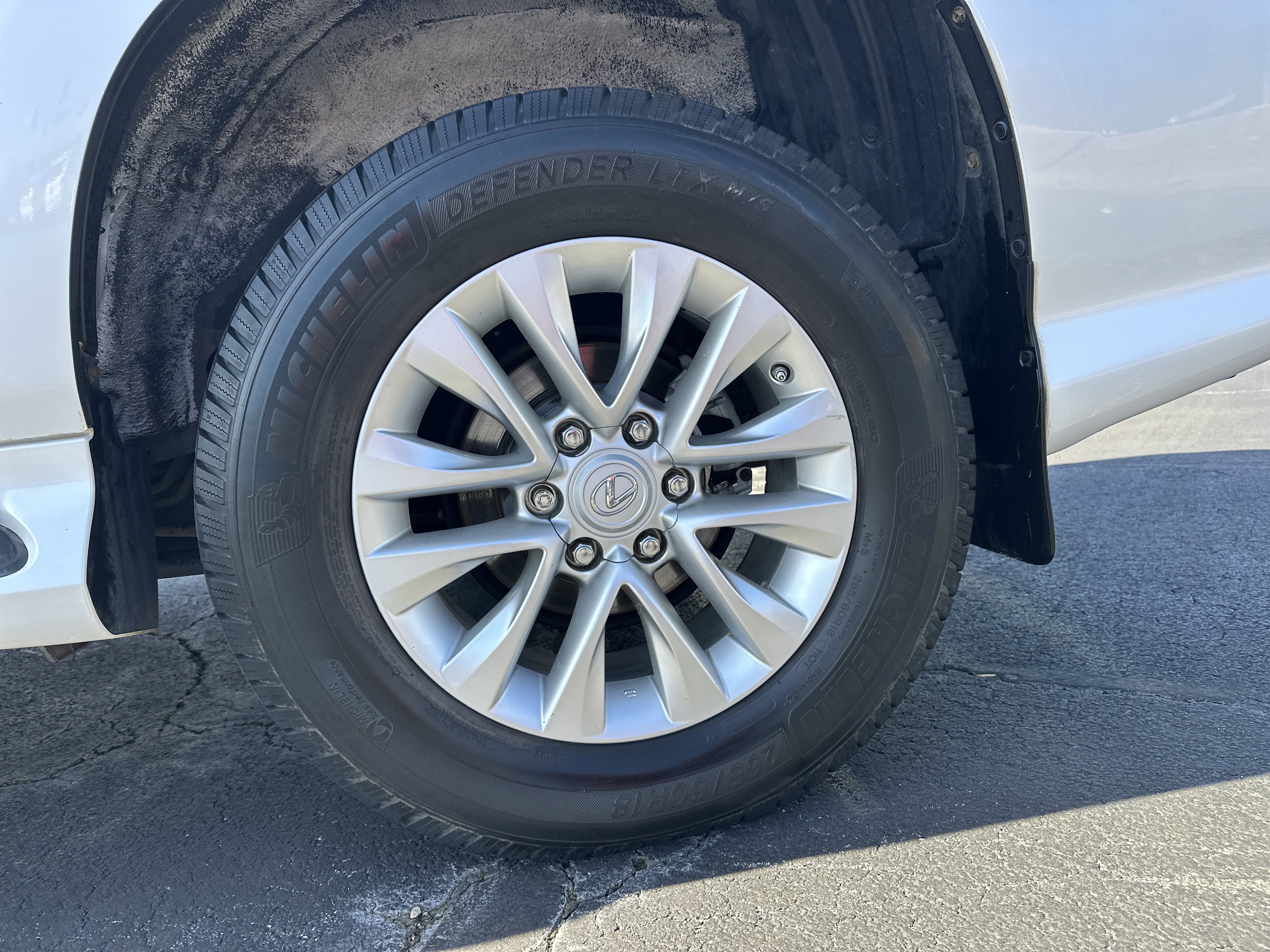 Used 2016 Lexus GX 460 w/ Premium Package image 20