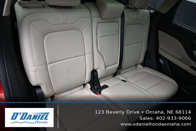 Used 2025 Lincoln Corsair Grand Touring AWD/4WD image 40