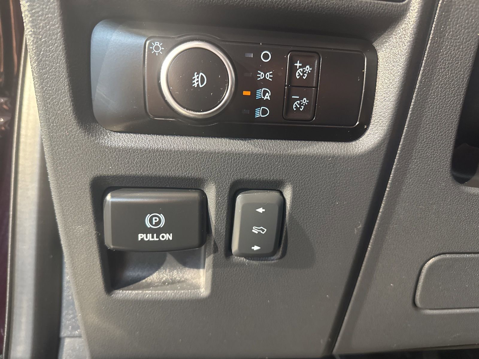 Used 2024 Ford Expedition Max Limited image 28