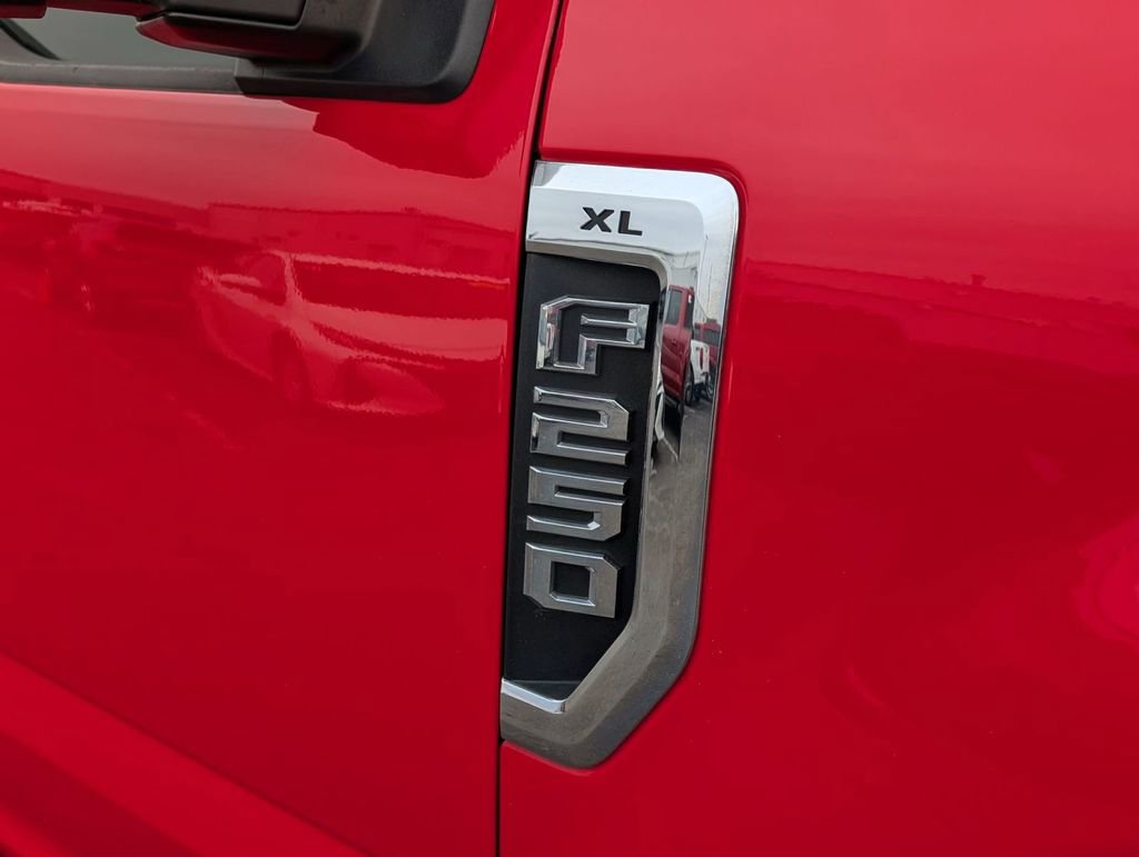 Used 2021 Ford F250 XL w/ Power Equipment Group image 12