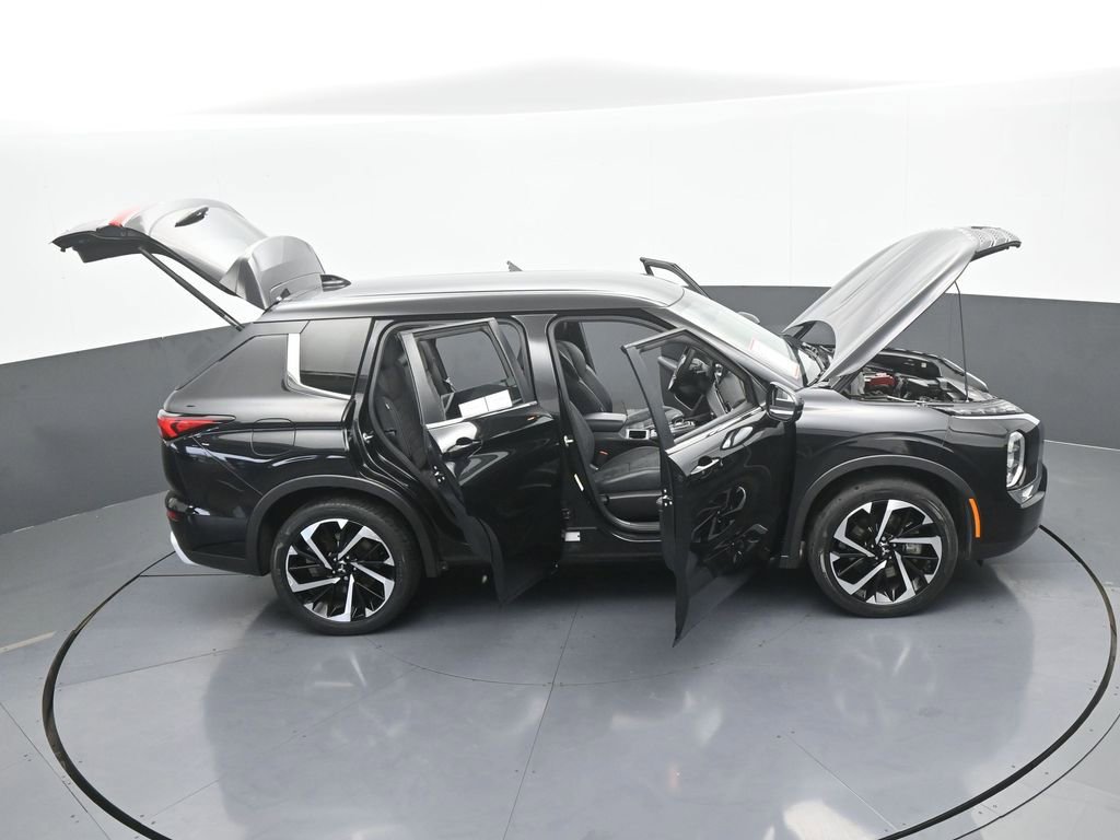 Used 2022 Mitsubishi Outlander SE image 76