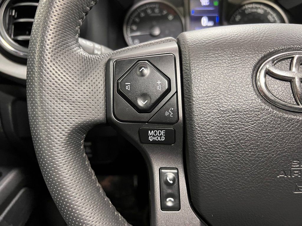 Used 2023 Toyota Tacoma TRD Sport image 14