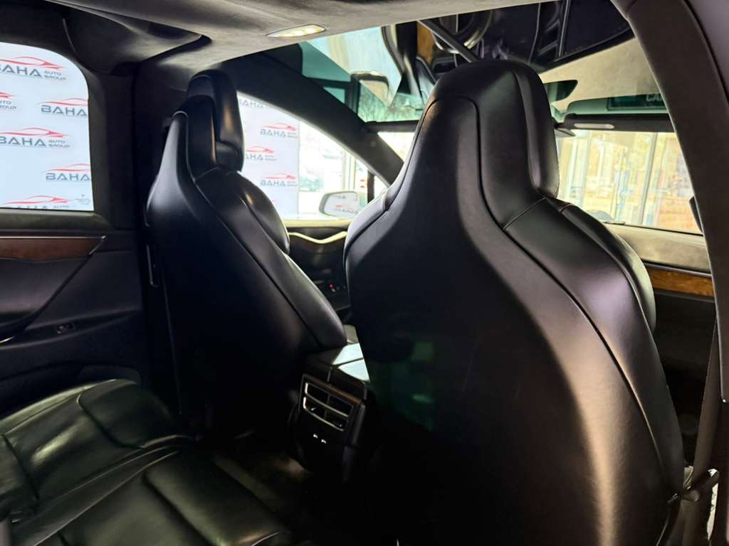 Used 2017 Tesla Model X 100D image 52