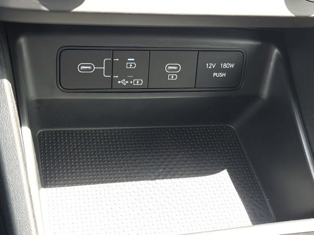 New 2026 Hyundai Tucson SE image 14