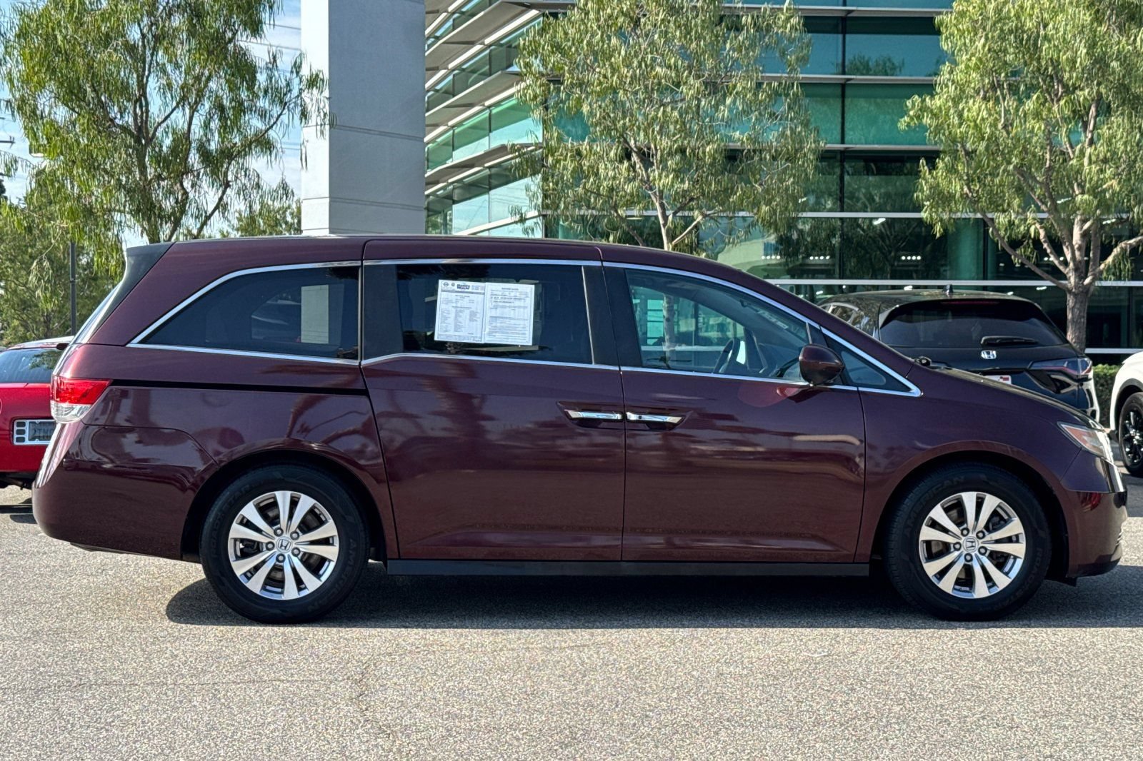 Used 2014 Honda Odyssey EX image 3