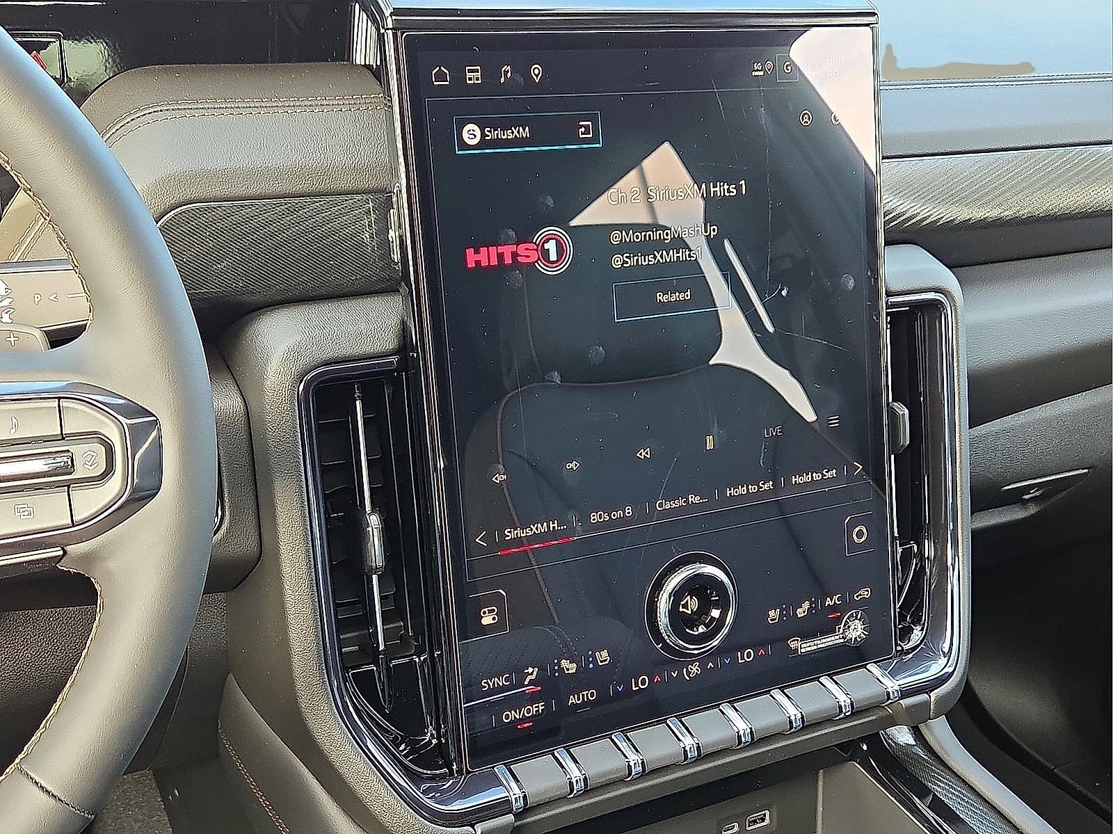New 2026 GMC Yukon XL AT4 image 18