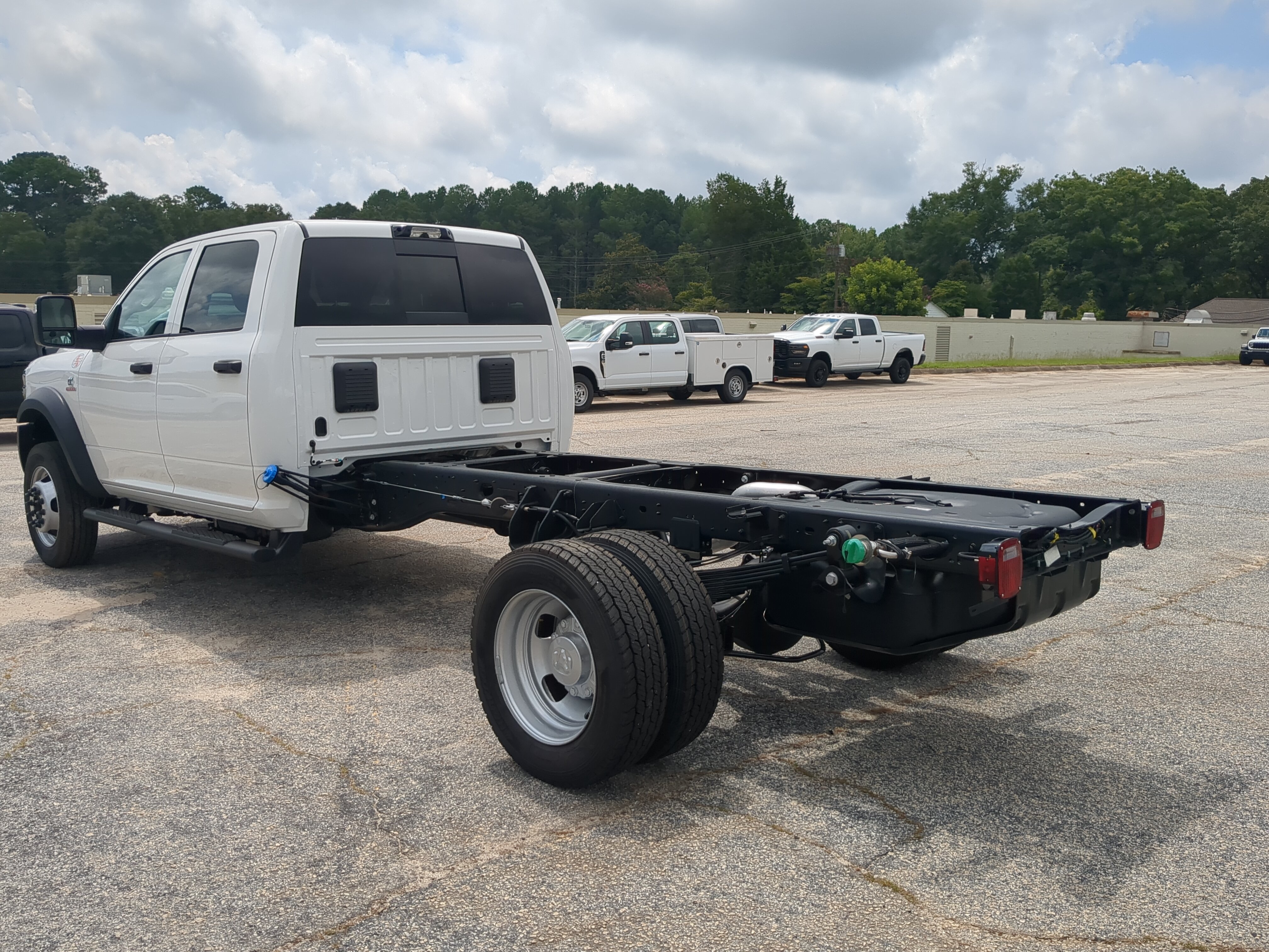 New 2026 RAM 5500 Tradesman AWD/4WD image 5