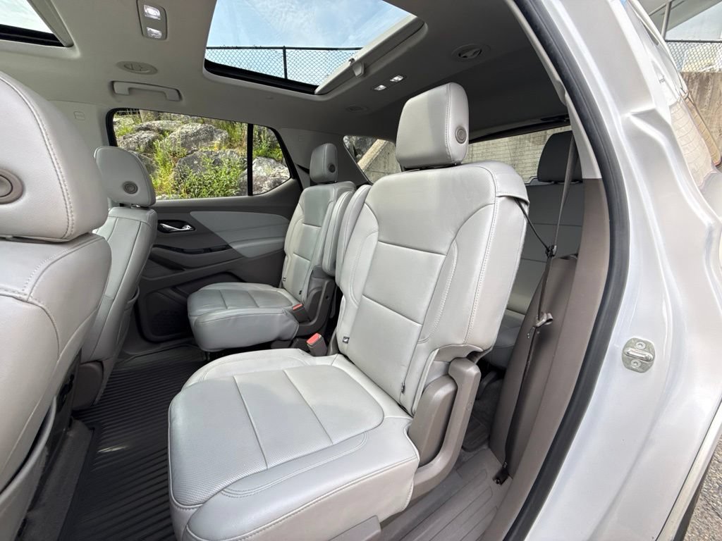 Used 2018 Chevrolet Traverse Premier AWD/4WD image 20