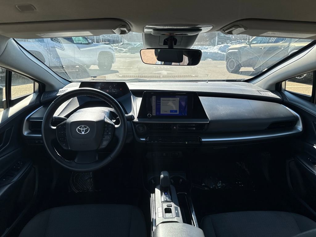 Used 2024 Toyota Prius LE image 10