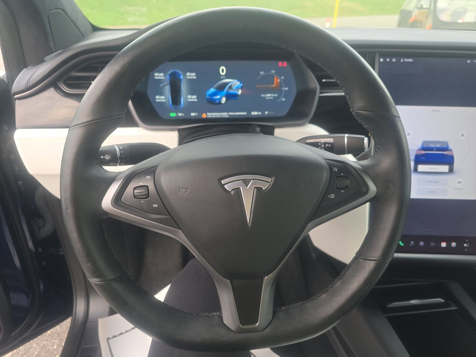Used 2019 Tesla Model X Long Range image 11