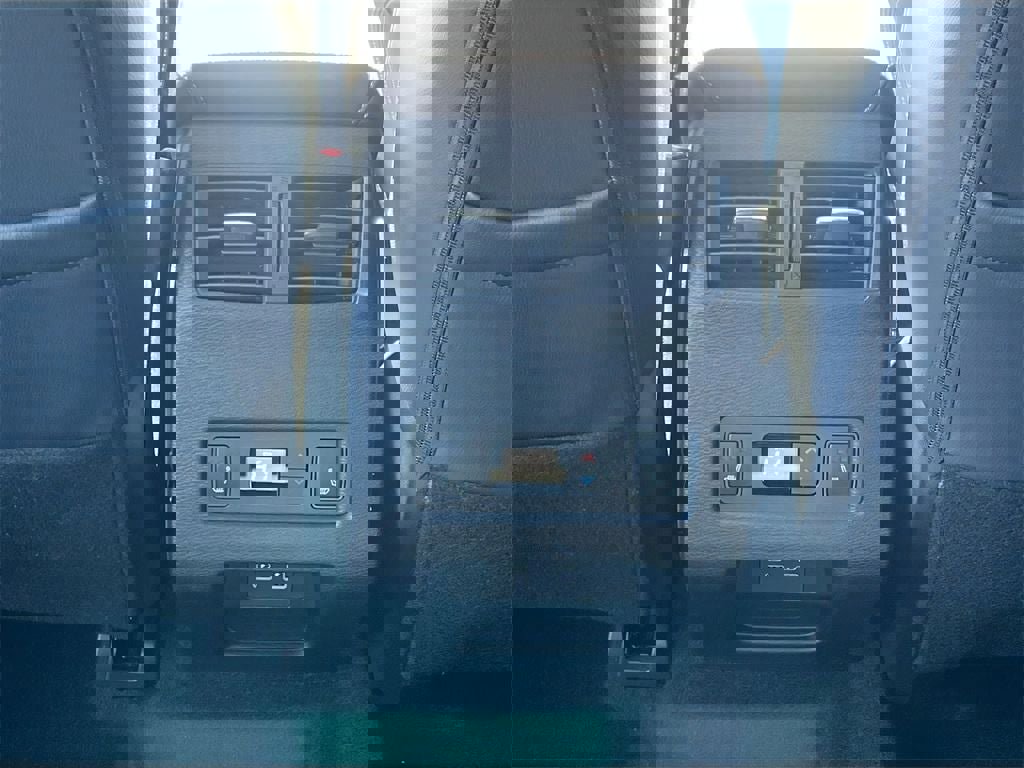 New 2026 Mitsubishi Outlander SEL image 30