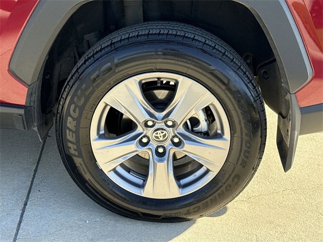 Used 2024 Toyota RAV4 XLE image 12