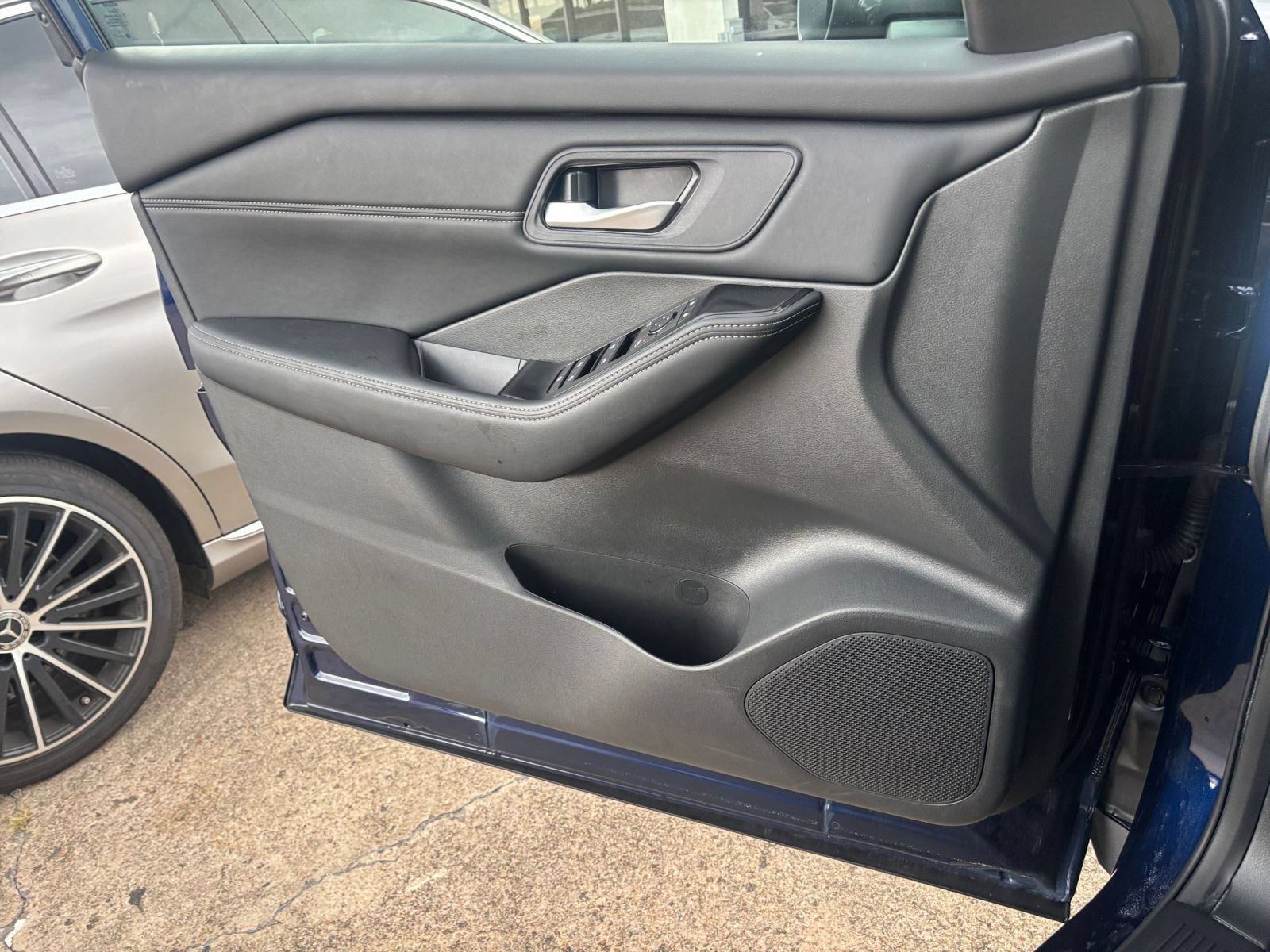 Used 2026 Nissan Rogue SL FWD image 18