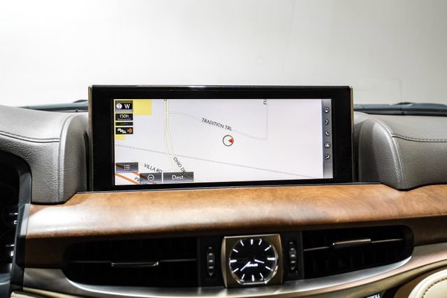 Used 2018 Lexus LX 570 4WD w/ Luxury Package image 27