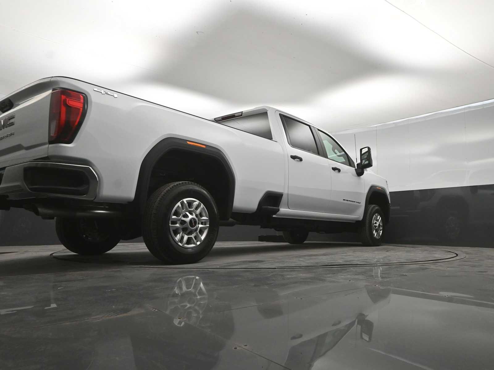 Used 2026 GMC Sierra 2500 Pro w/ Convenience Package AWD/4WD image 37
