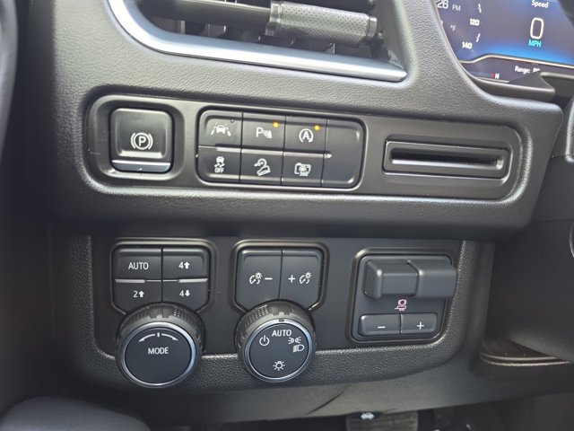 Used 2024 Chevrolet Tahoe Z71 w/ Luxury Package AWD/4WD image 23