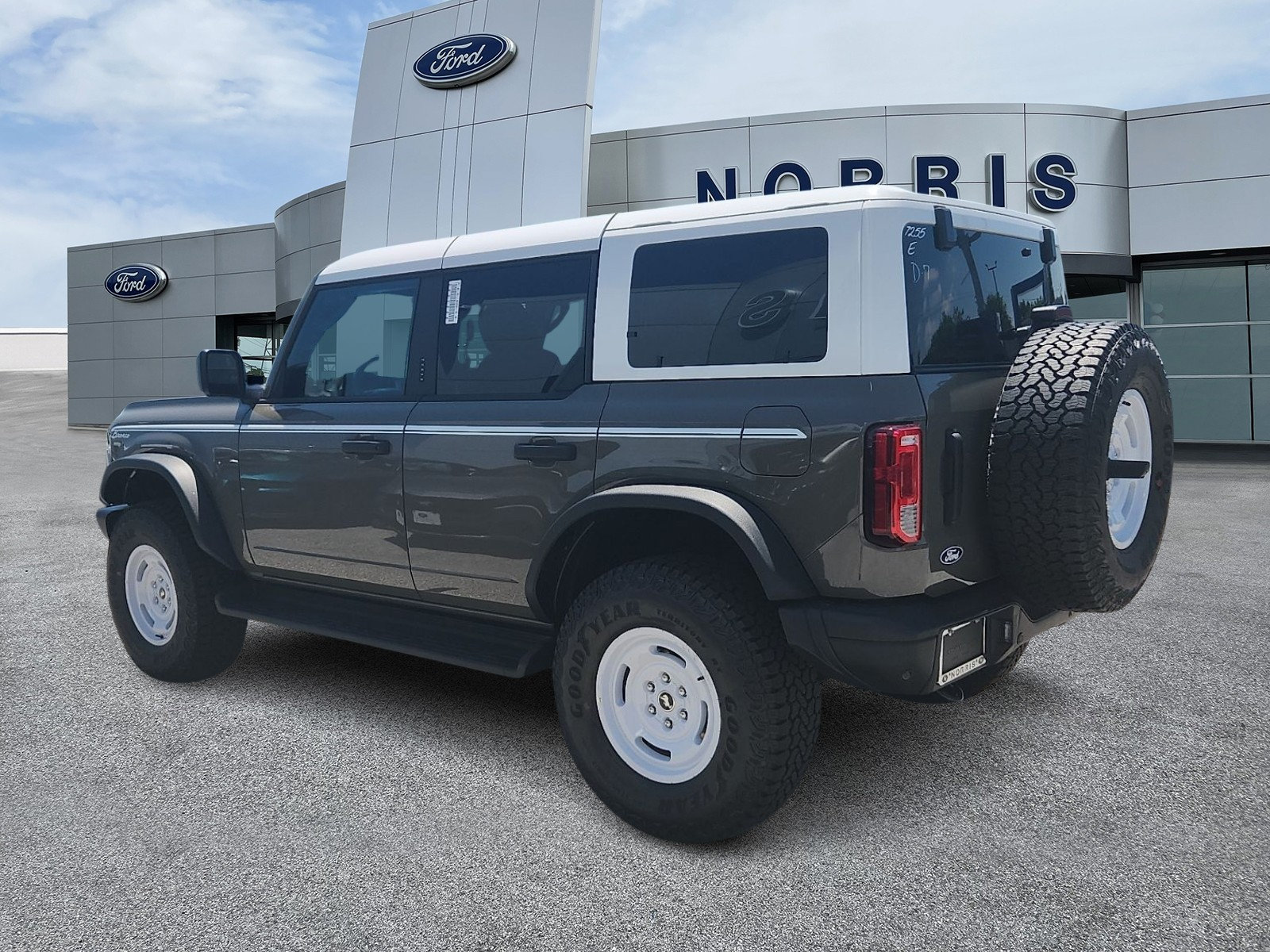 New 2026 Ford Bronco Heritage Edition AWD/4WD image 3