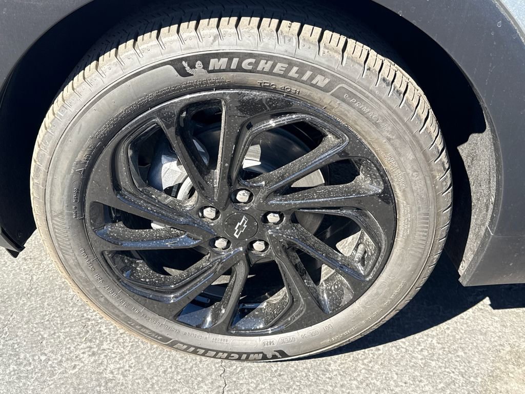 New 2027 Chevrolet Bolt RS w/ Technology Package image 5