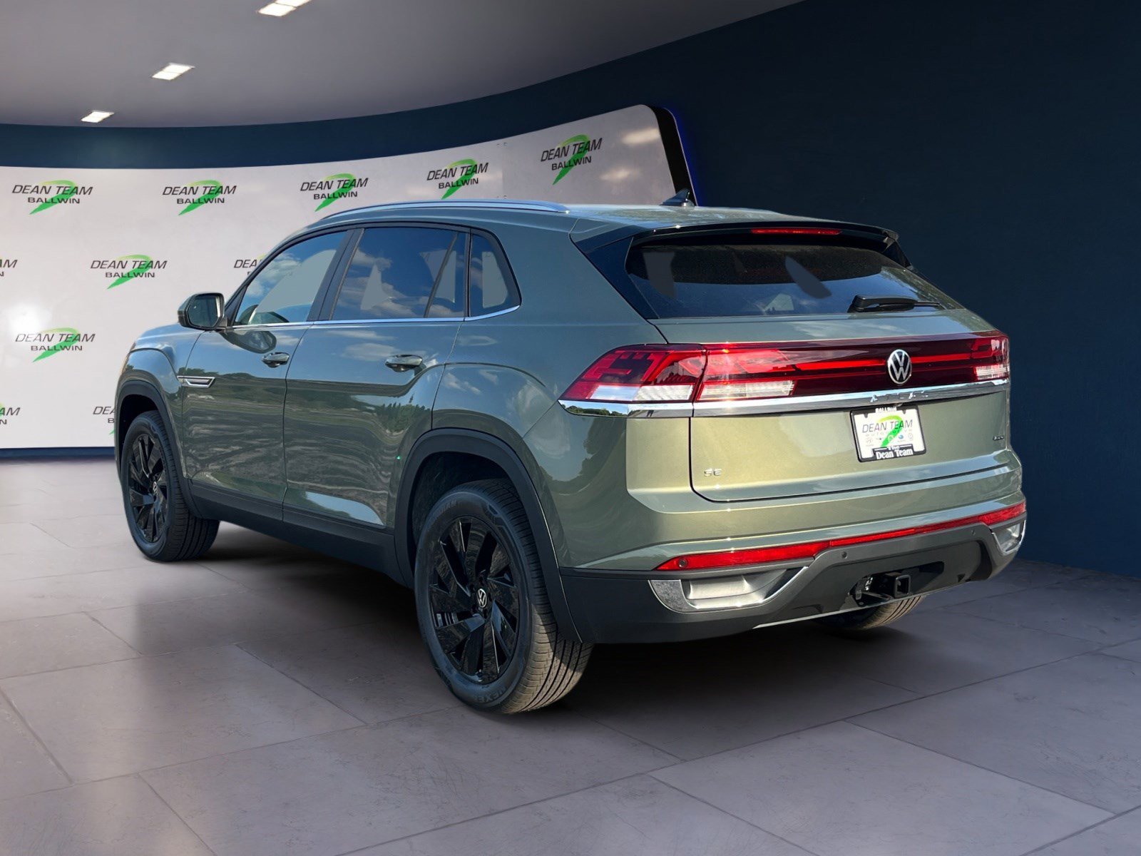 New 2026 Volkswagen Atlas Cross Sport SE image 5