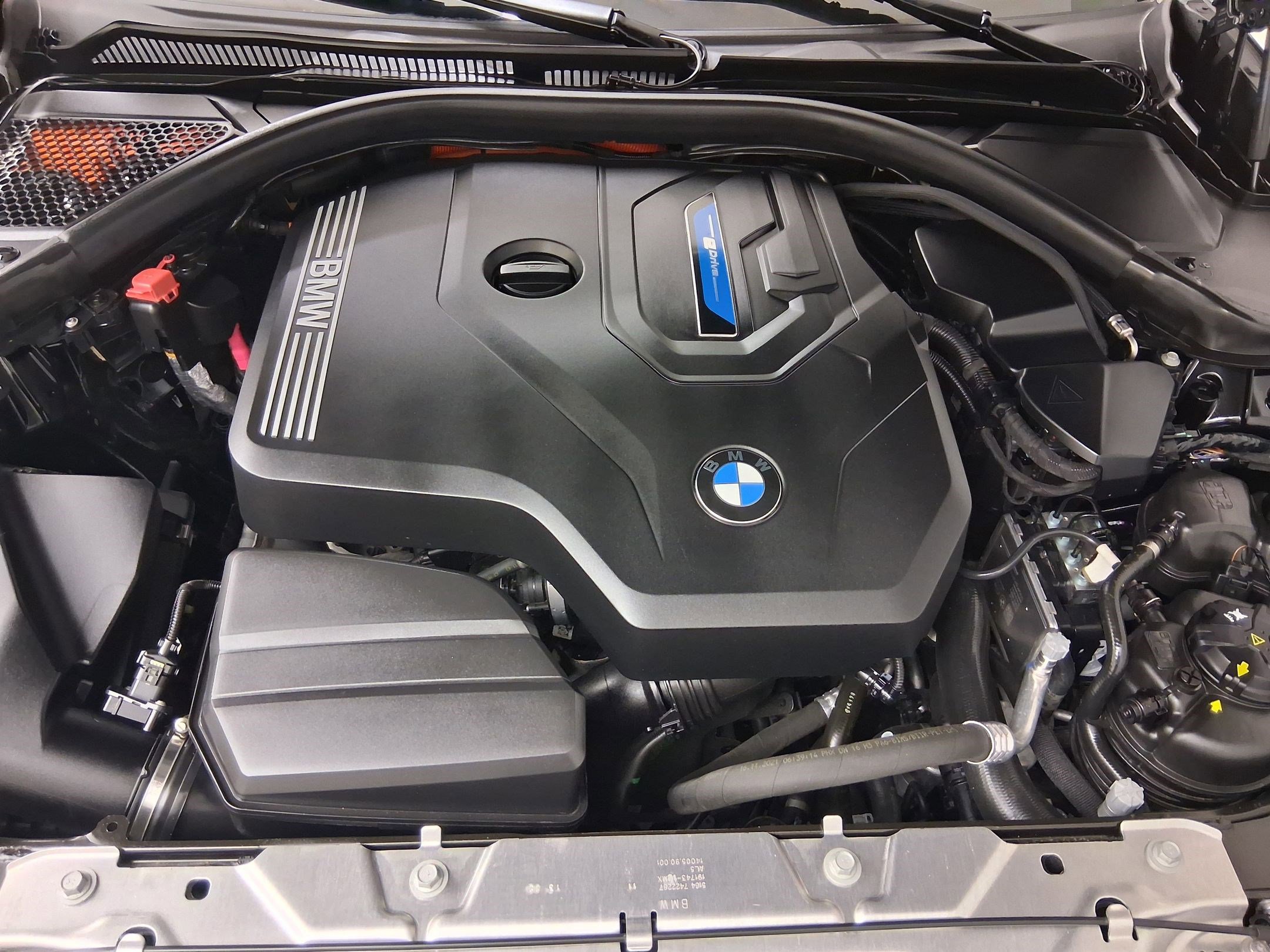 Used 2022 BMW 330e w/ Driving Assistance Package image 37