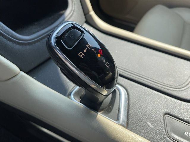 Used 2018 Cadillac XT5 Luxury w/ Driver Awareness Package FWD image 19