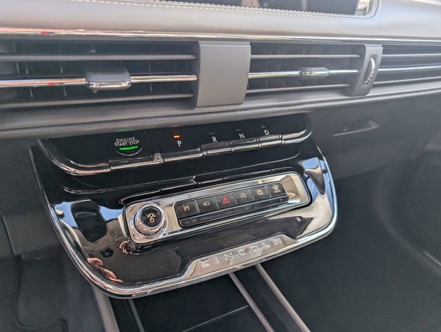 Used 2026 Lincoln Corsair Premiere image 22