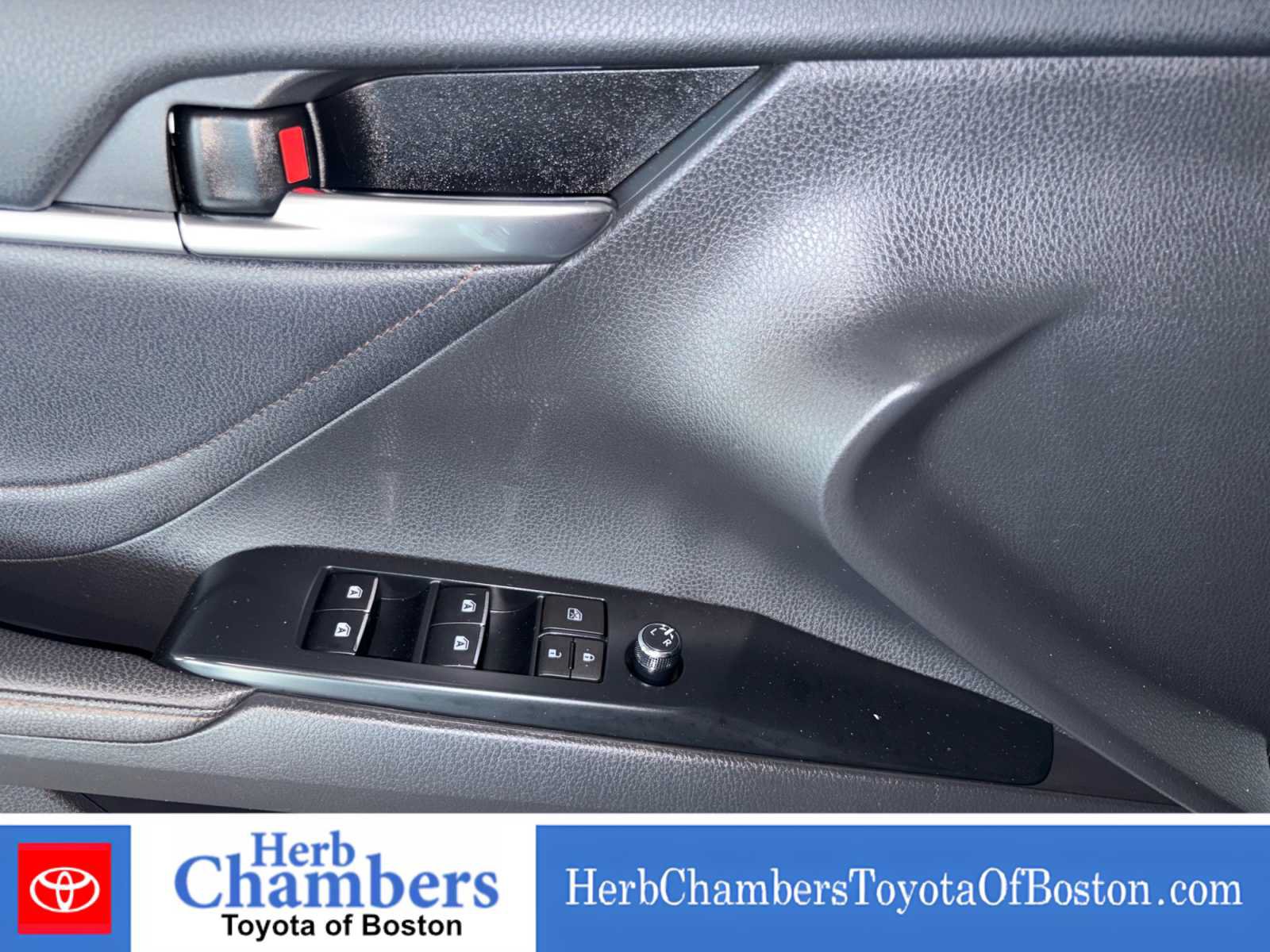 Used 2018 Toyota Camry XLE w/ Driver Assist Package FWD image 15