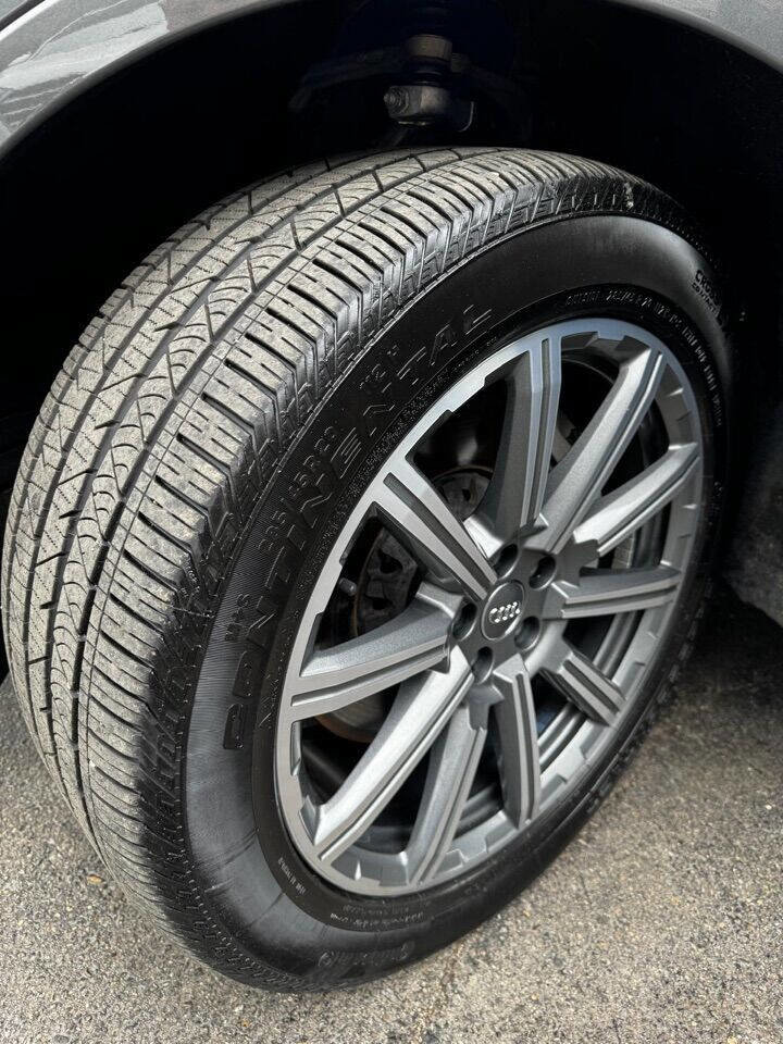 Used 2018 Audi Q7 3.0T Premium Plus w/ Premium Plus Package AWD/4WD image 36