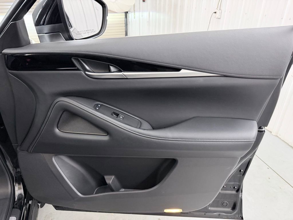 Certified 2025 INFINITI QX60 Pure image 42