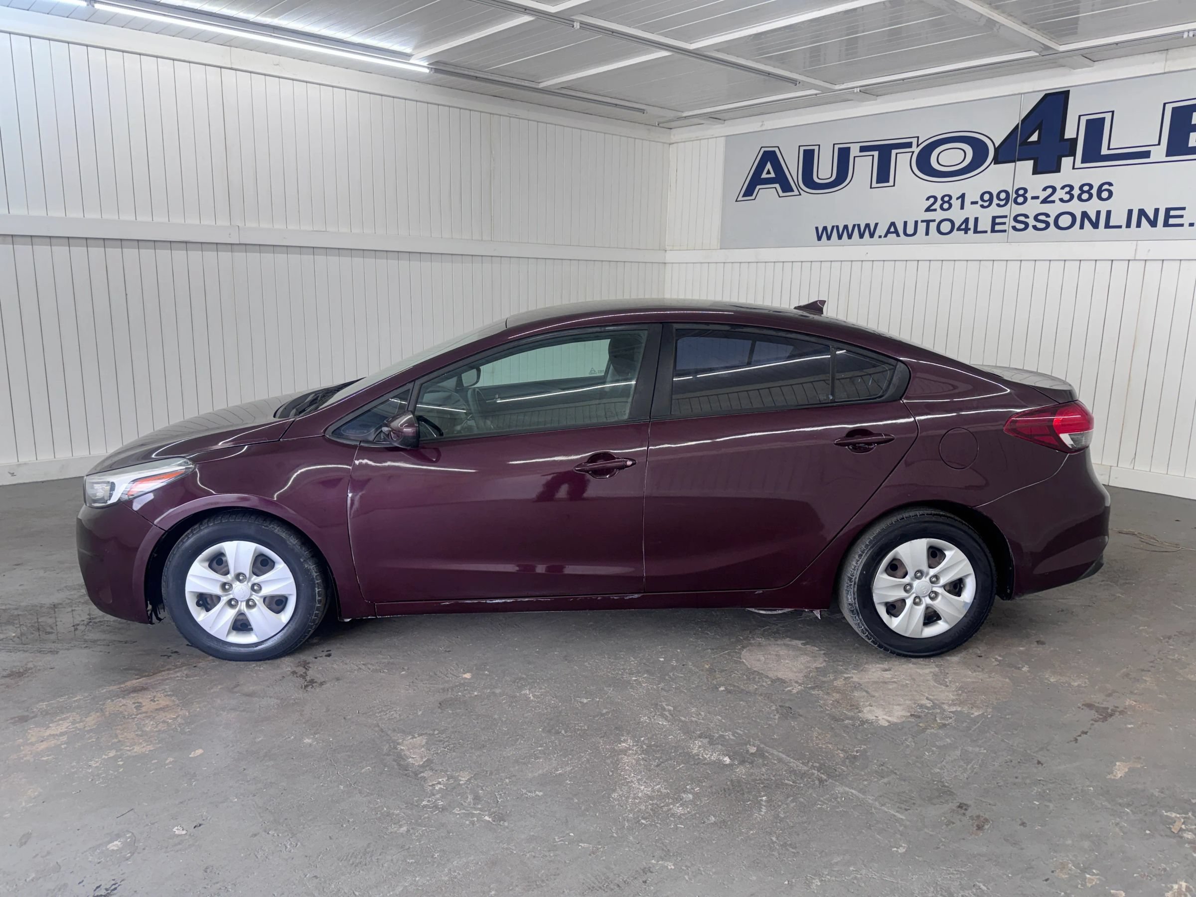 Used 2017 Kia Forte LX FWD image 8