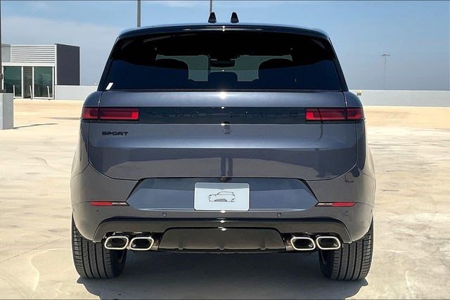 New 2025 Land Rover Range Rover Sport Dynamic SE image 4