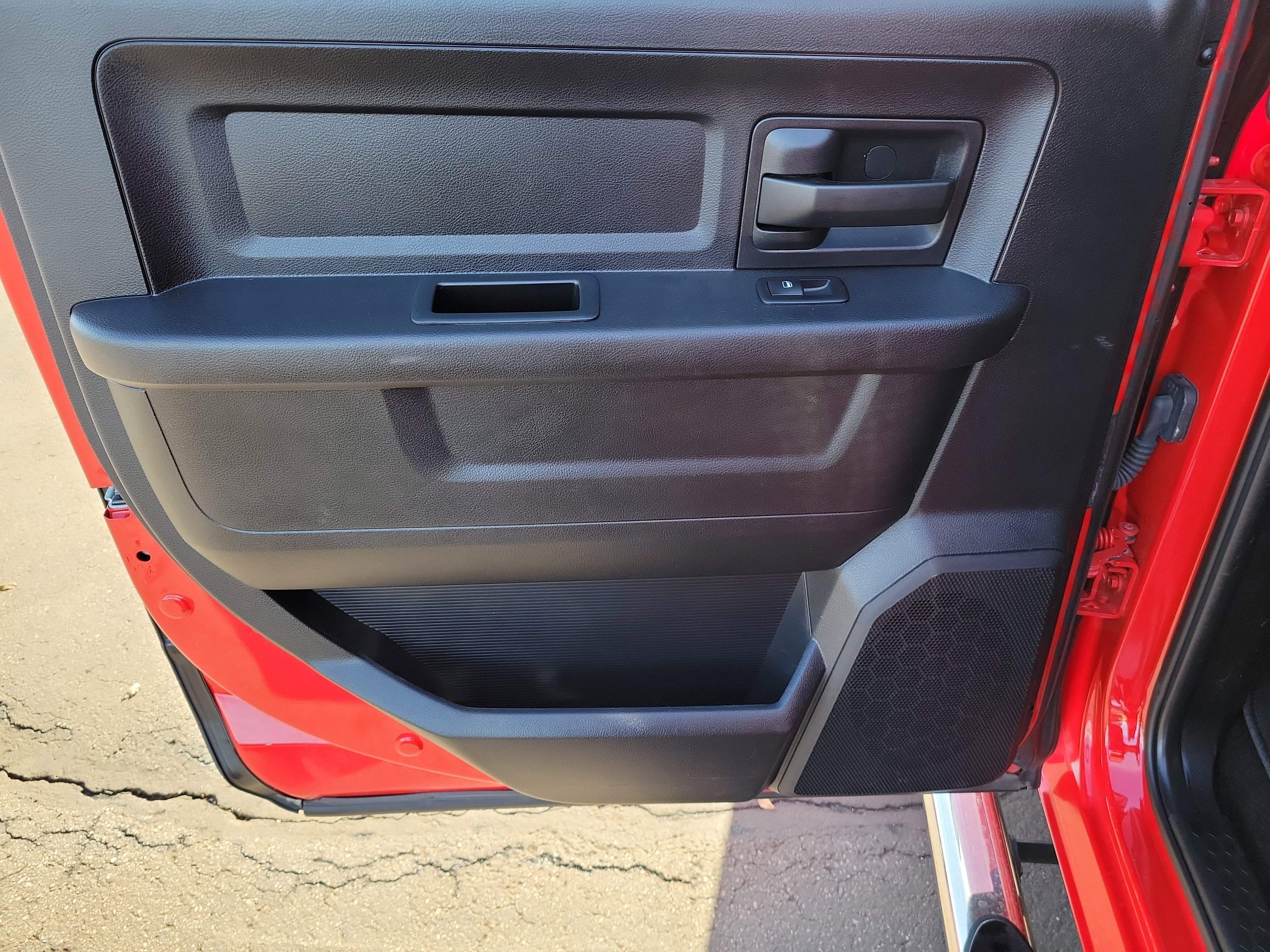 Used 2016 RAM 1500 Express image 12