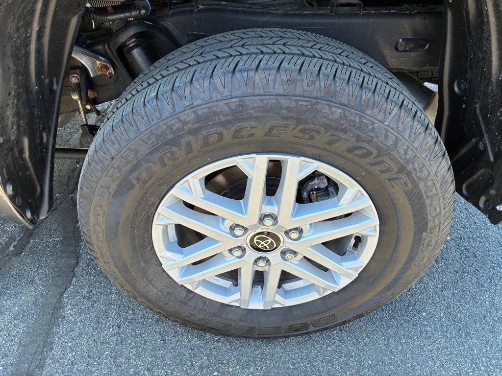 Used 2024 Toyota Tundra SR5 w/ SR5 Convenience Package AWD/4WD image 11