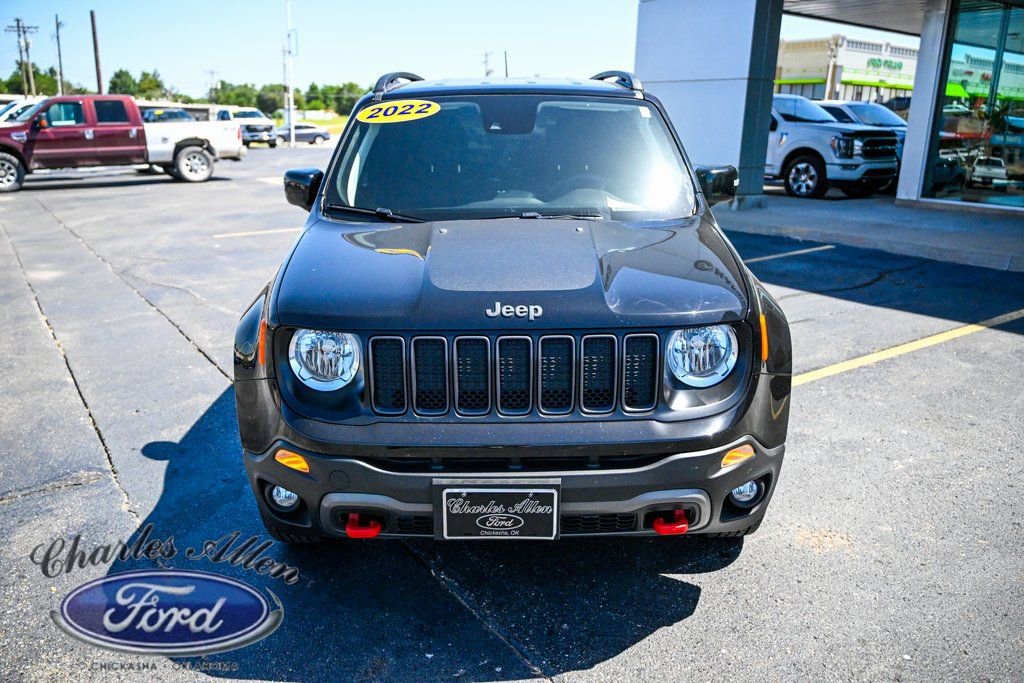 Used 2022 Jeep Renegade Trailhawk image 2