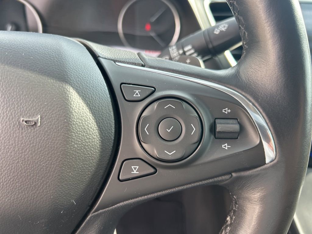 Used 2017 Buick LaCrosse Premium w/ Driver Confidence Package #2 FWD image 21