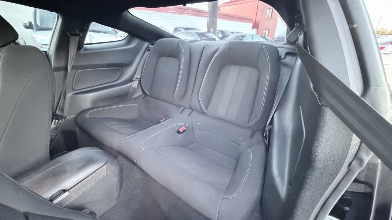 Used 2019 Ford Mustang GT image 14