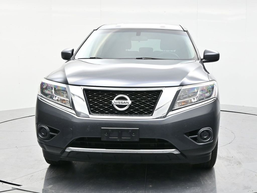 Used 2013 Nissan Pathfinder S image 2
