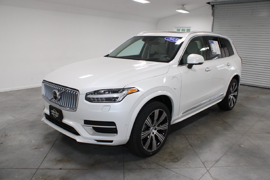 Used 2022 Volvo XC90 T8 Inscription w/ Advanced Package AWD/4WD image 4