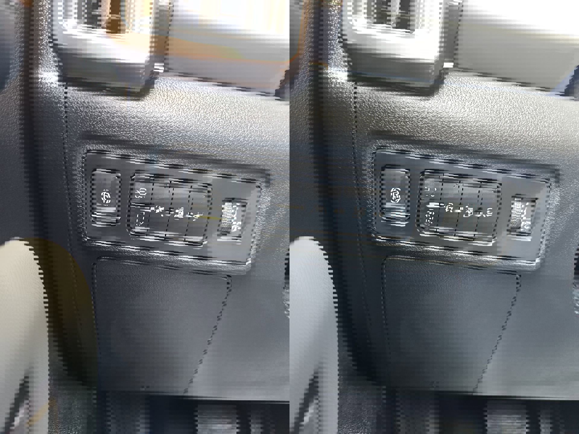 New 2025 GMC Hummer EV 3X w/ LPO, Cargo Utility Package image 20