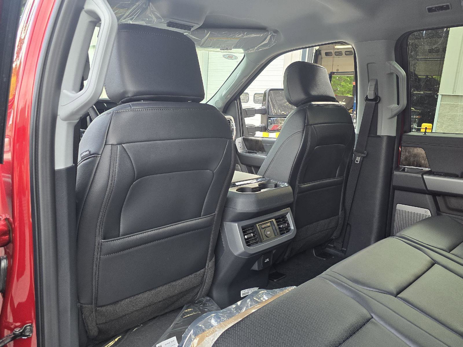 New 2026 Ford F350 Lariat w/ FX4 Off-Road Package image 14