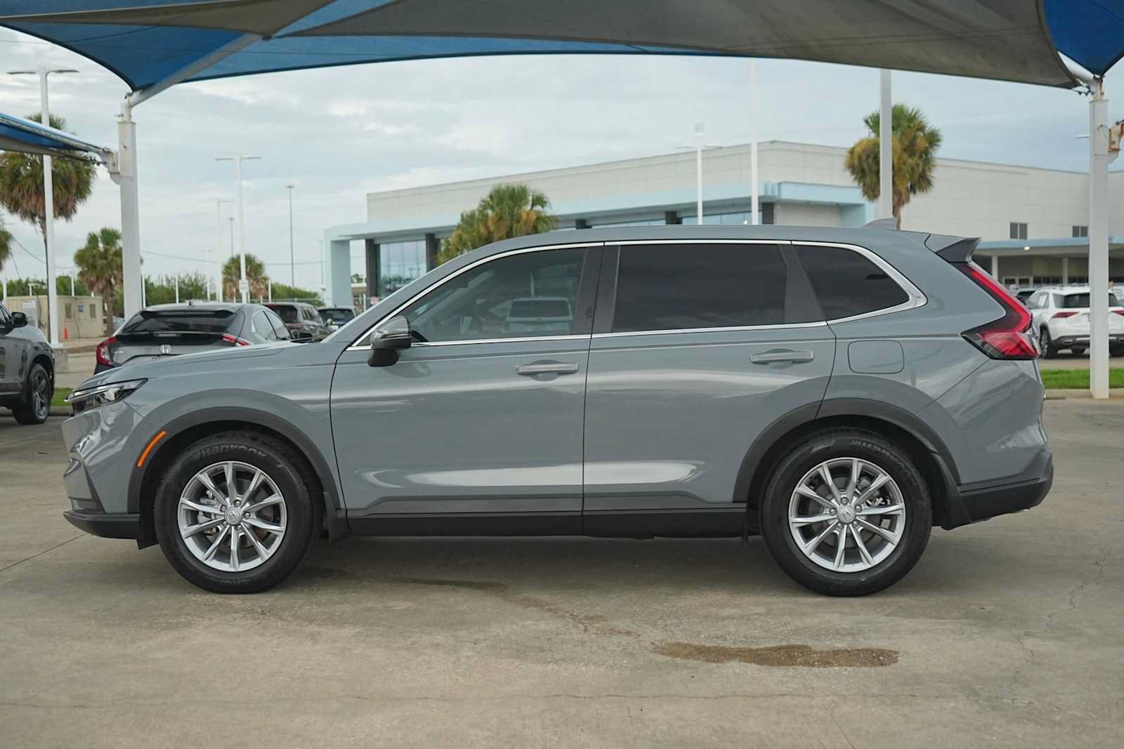 Certified 2025 Honda CR-V EX image 3