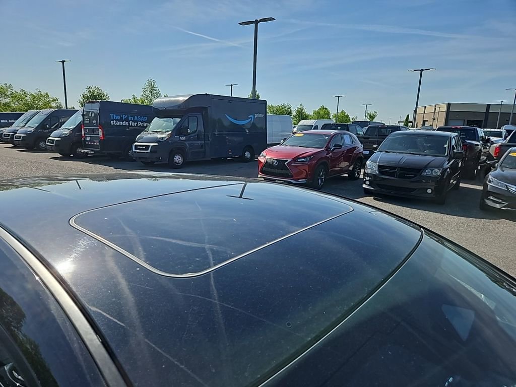 Used 2024 MAZDA MAZDA3 s FWD image 9