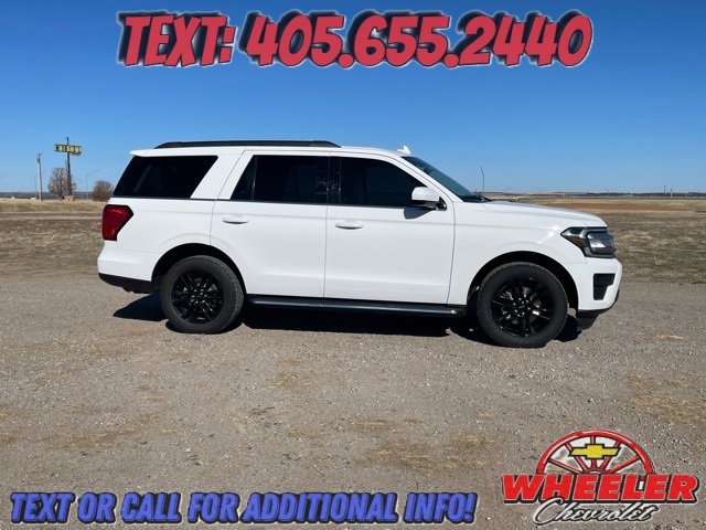 Used 2022 Ford Expedition XLT image 2