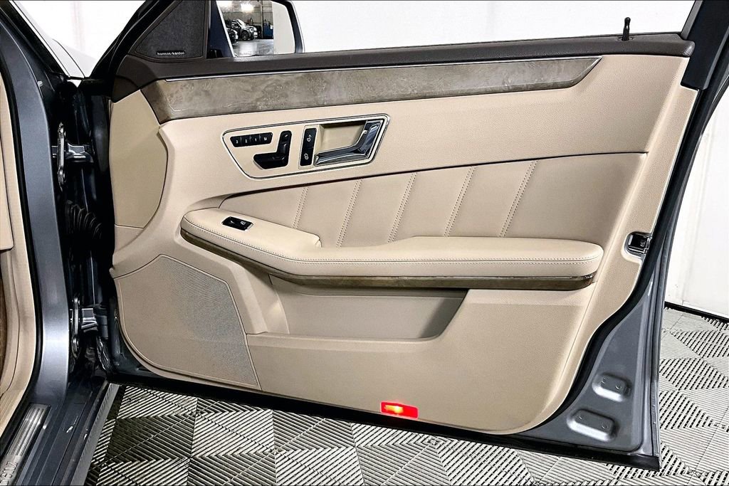 Used 2011 Mercedes-Benz E 350 4MATIC Wagon image 23
